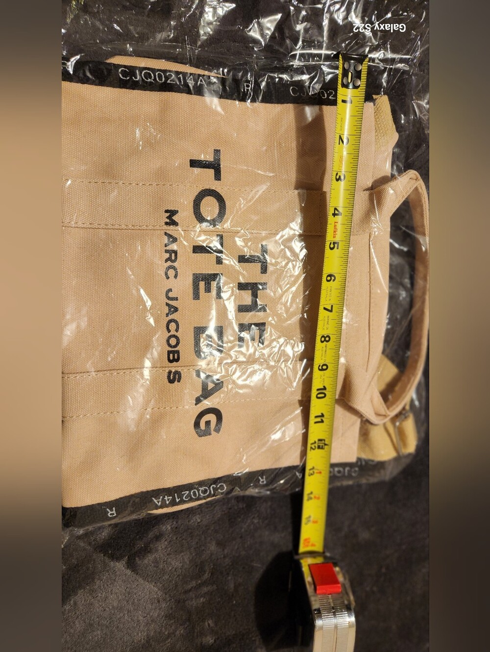 NEW Marc Jacobs FASHION Beige Canvas 'The Tote Bag' with Black Logo - Picture 5 of 10